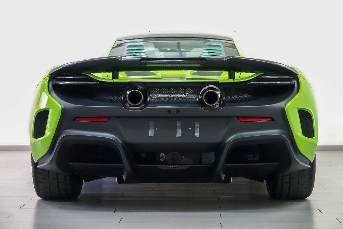 McLaren 675LT Coupe in Green used in Ravenna - Ra for € 268,000.-