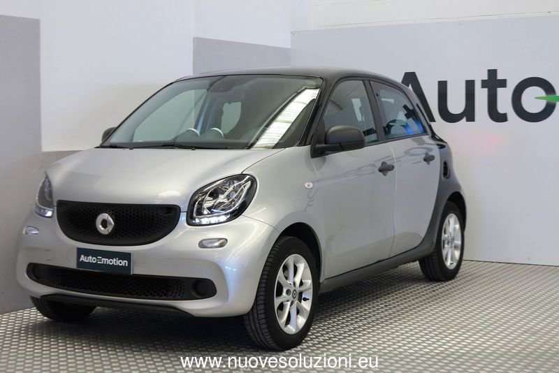 smart forFour Sedan in Grey used in Busto Arsizio - Va for € 10,490.-