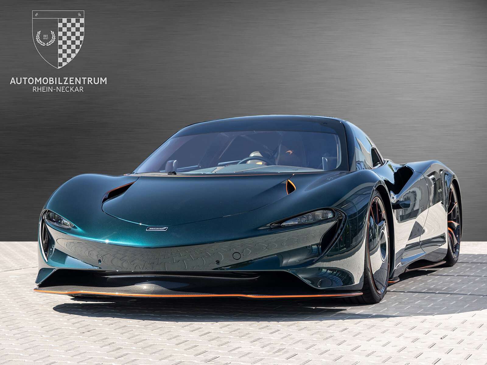 McLaren Speedtail Coupe in Green used in Viernheim for € 3,849,000.-