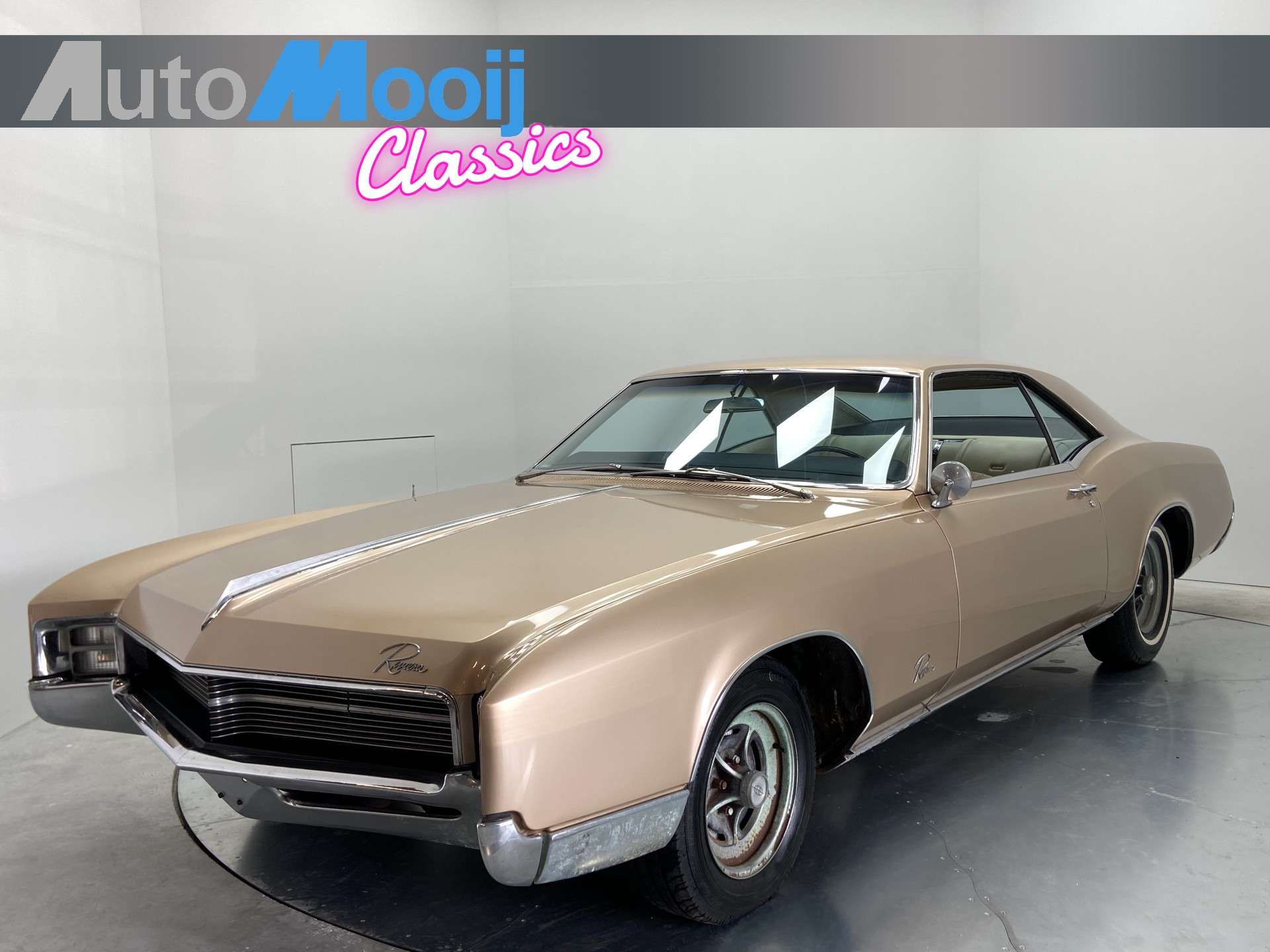 Buick Riviera Coupe in Gold antique / classic in BEEK EN DONK for € 19,950.-
