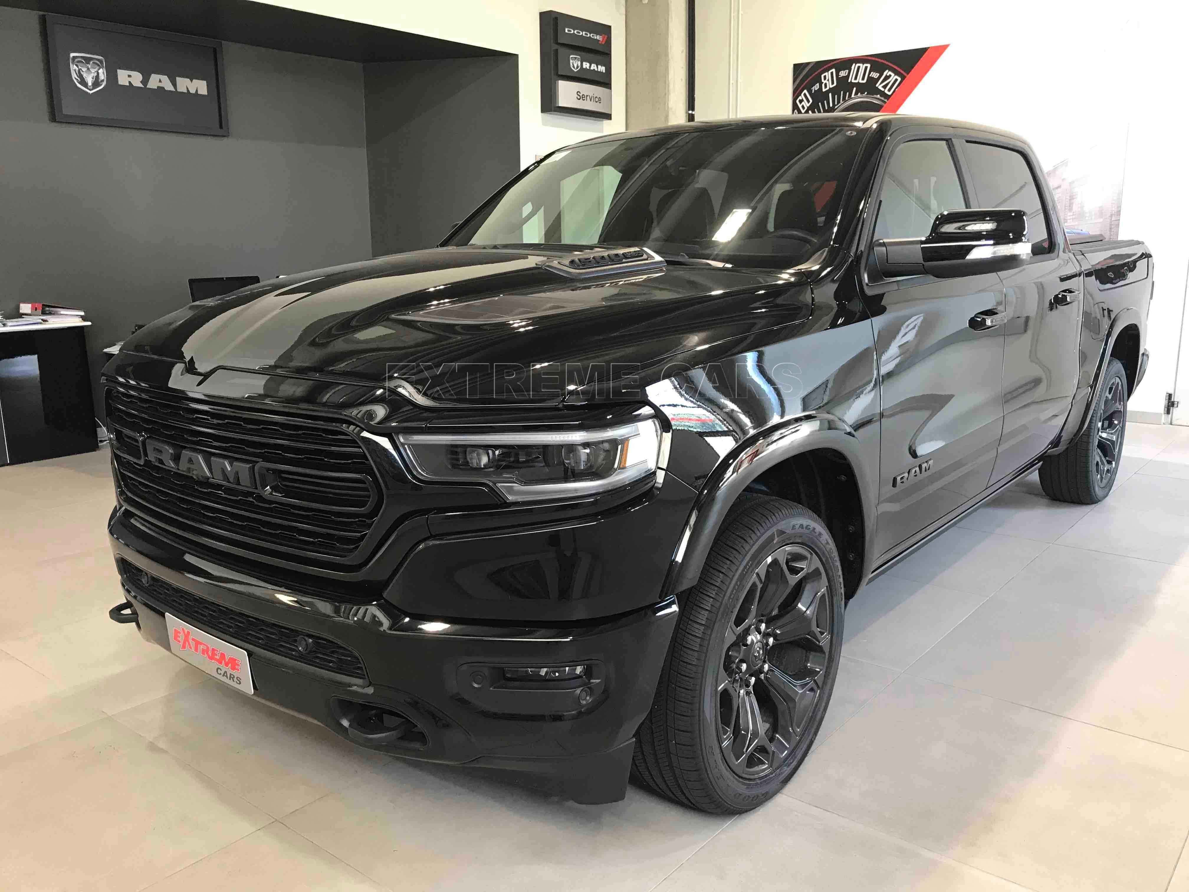 RAM 1500 Off-Road/Pick-up in Black new in Vertemate Con Minoprio - Como - Co for € 86,500.-