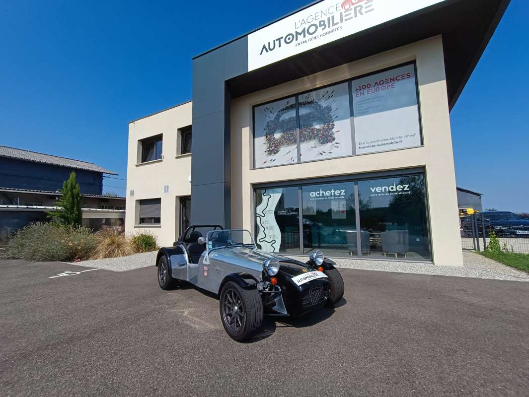 Caterham Aeroseven Convertible in Silver used in Andrézieux-Bouthéon for € 35,000.-