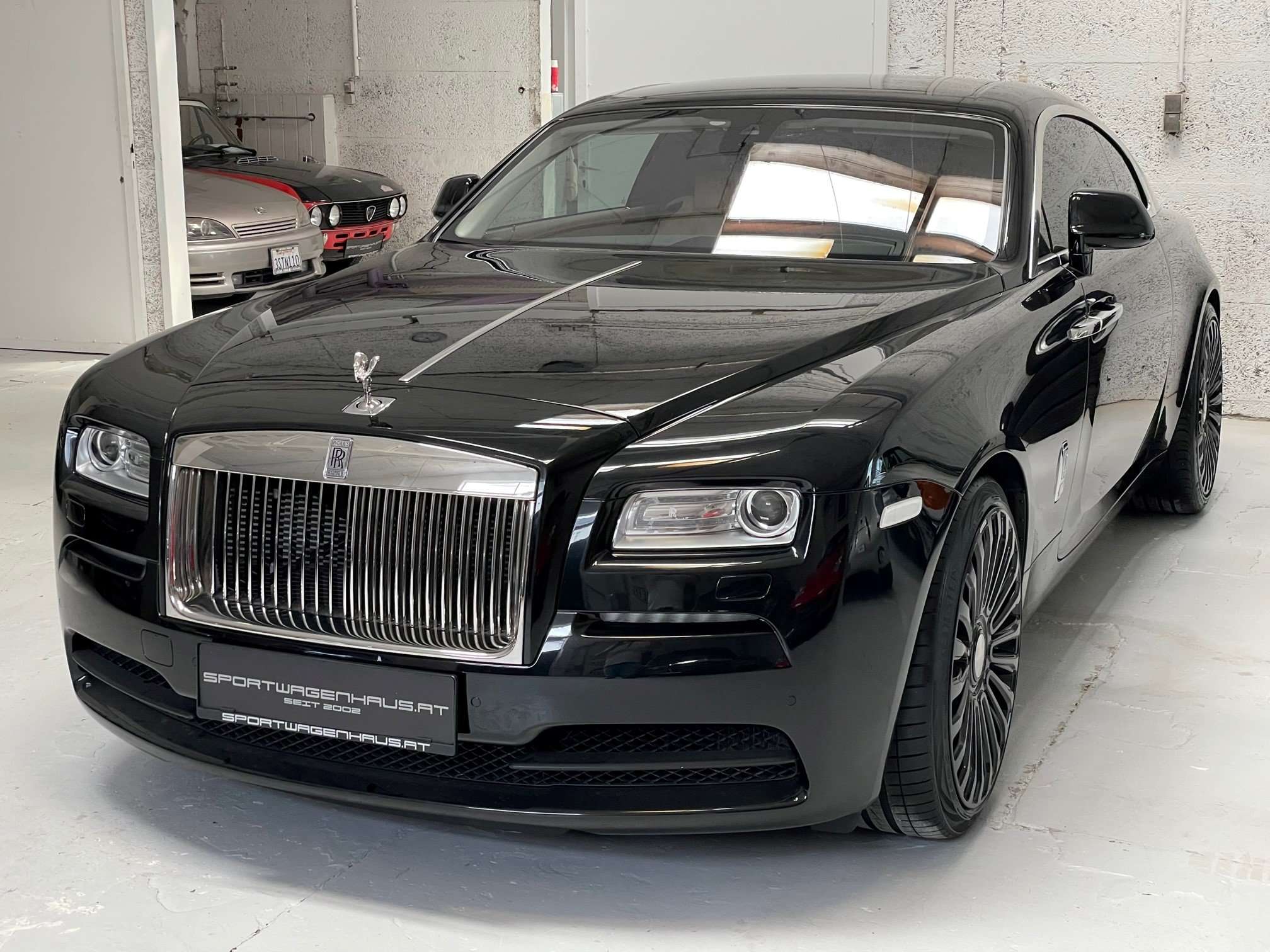 Rolls-Royce Wraith Coupe in Black used in Linz for € 319,900.-