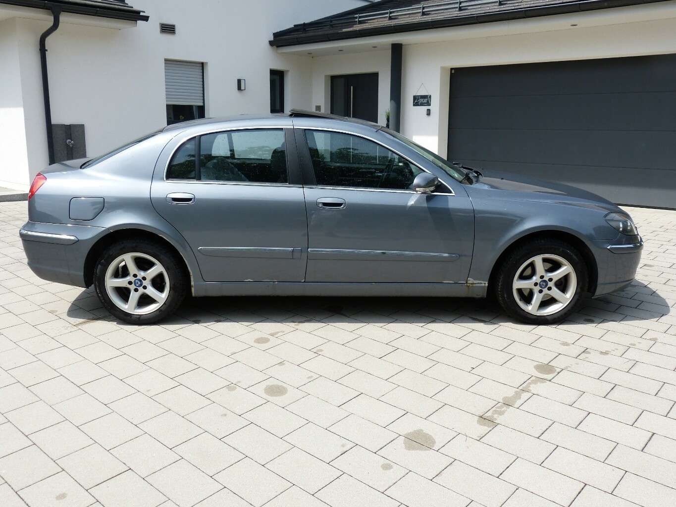 Brilliance BS4 Sedan in Grey used in Oberviechtach for € 2,599.-
