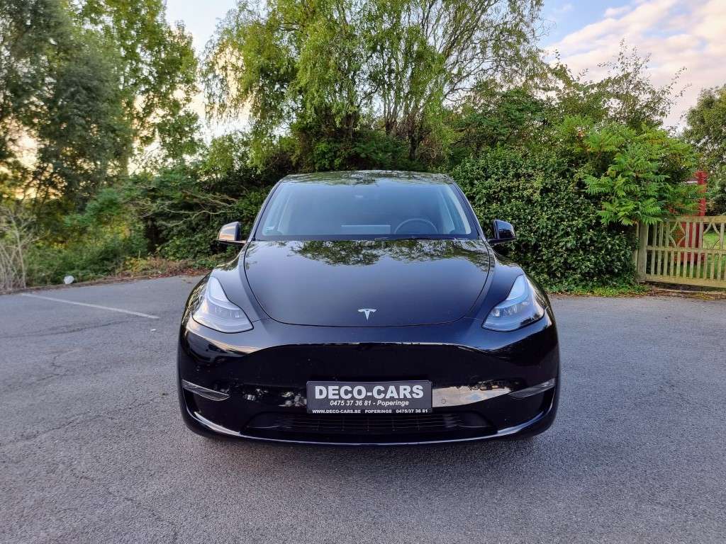 Tesla Model Y Off-Road/Pick-up in Black demonstration in Poperinge for € 66,800.-