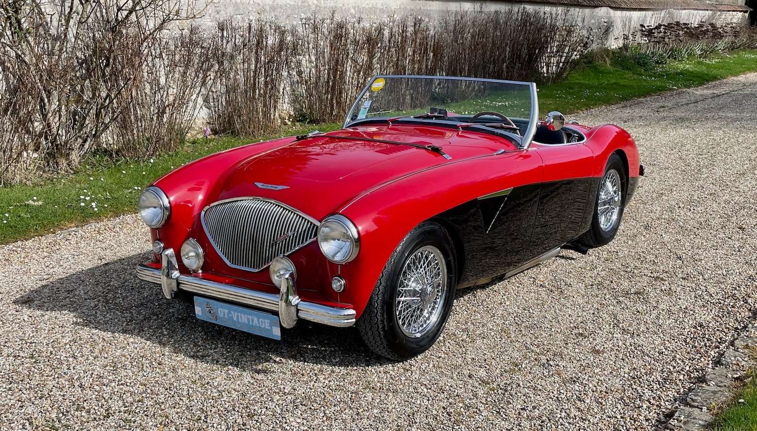 Austin-Healey 100 Convertible in Red used in MARCQ for € 89,000.-