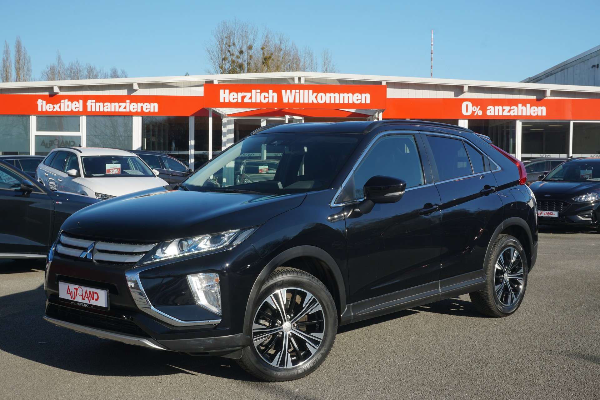 Mitsubishi Eclipse Cross Off-Road/Pick-up in Black used in Schwerin for € 23,900.-