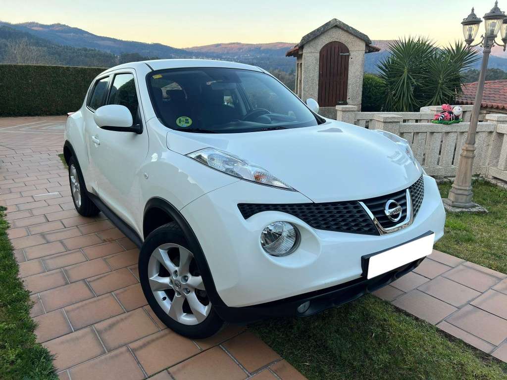 Nissan Juke Off-Road/Pick-up in White used in VIGO for € 9,500.-