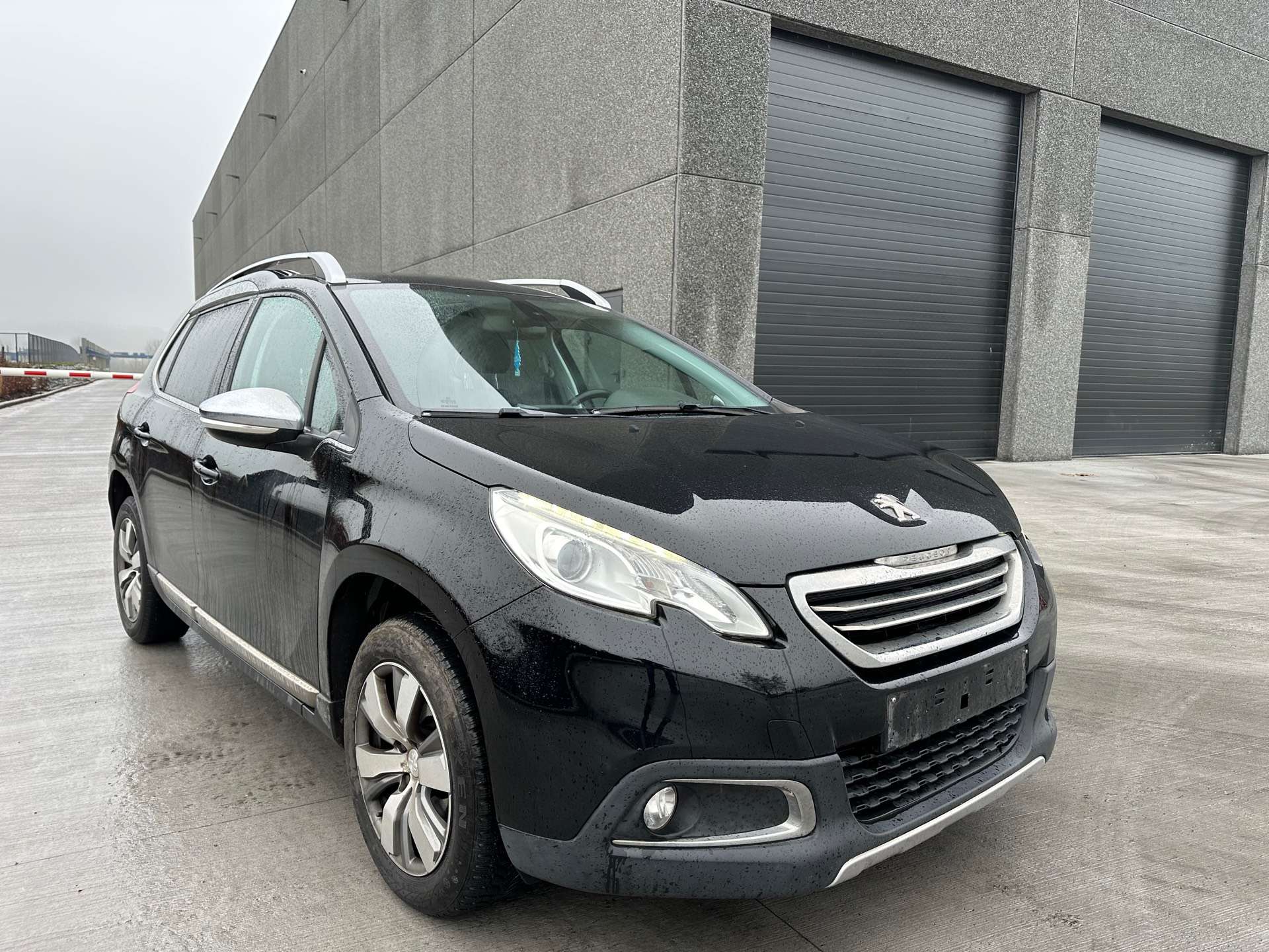 Peugeot 2008 Off-Road/Pick-up in Black used in Bruxelles for € 7,950.-