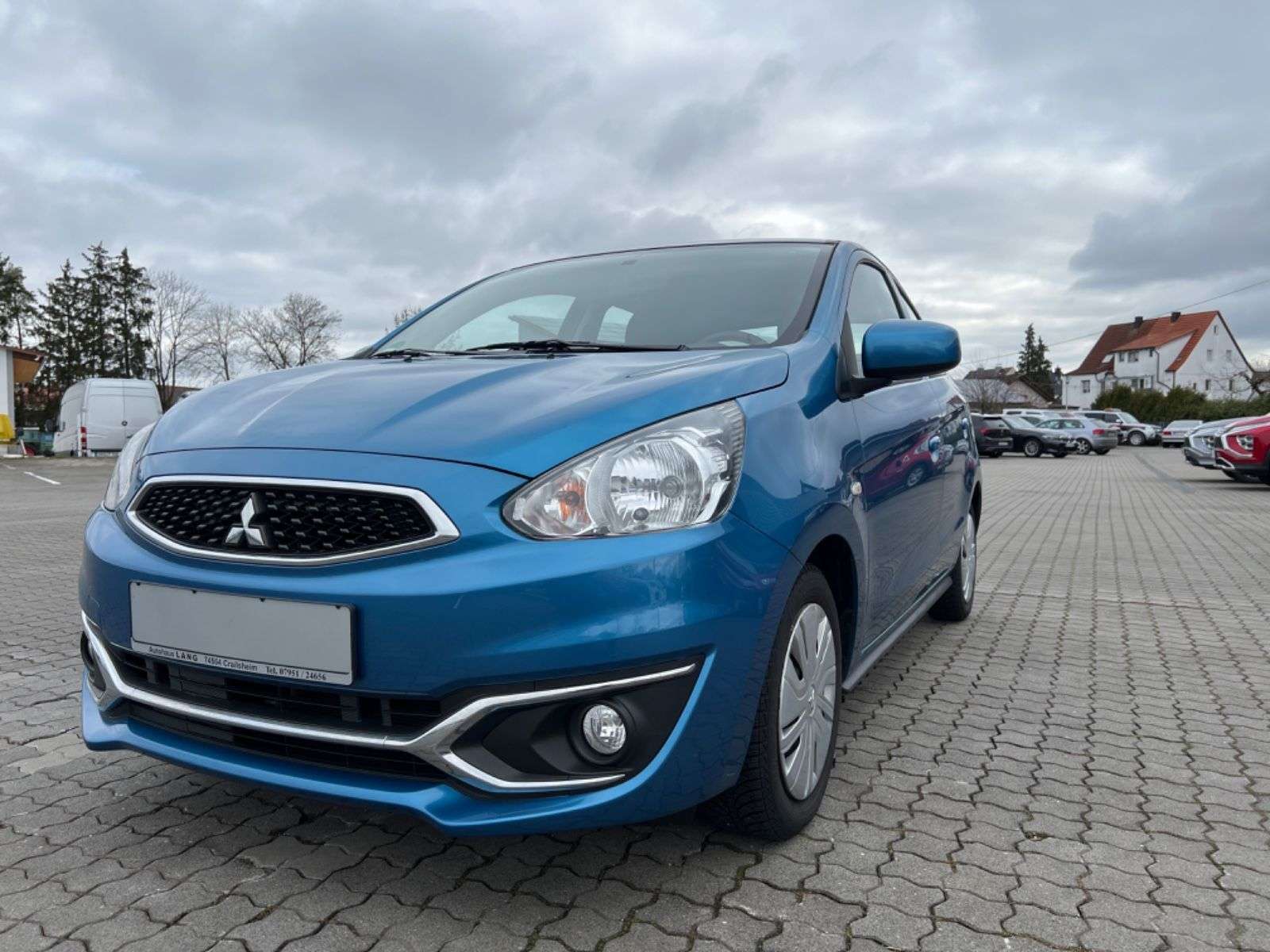 Mitsubishi Space Star Compact in Blue used in Crailsheim for € 9,700.-
