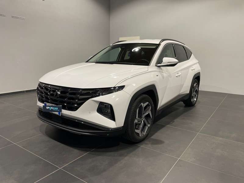 Hyundai TUCSON Off-Road/Pick-up in White used in Tavagnacco - Udine - Ud for € 31,500.-