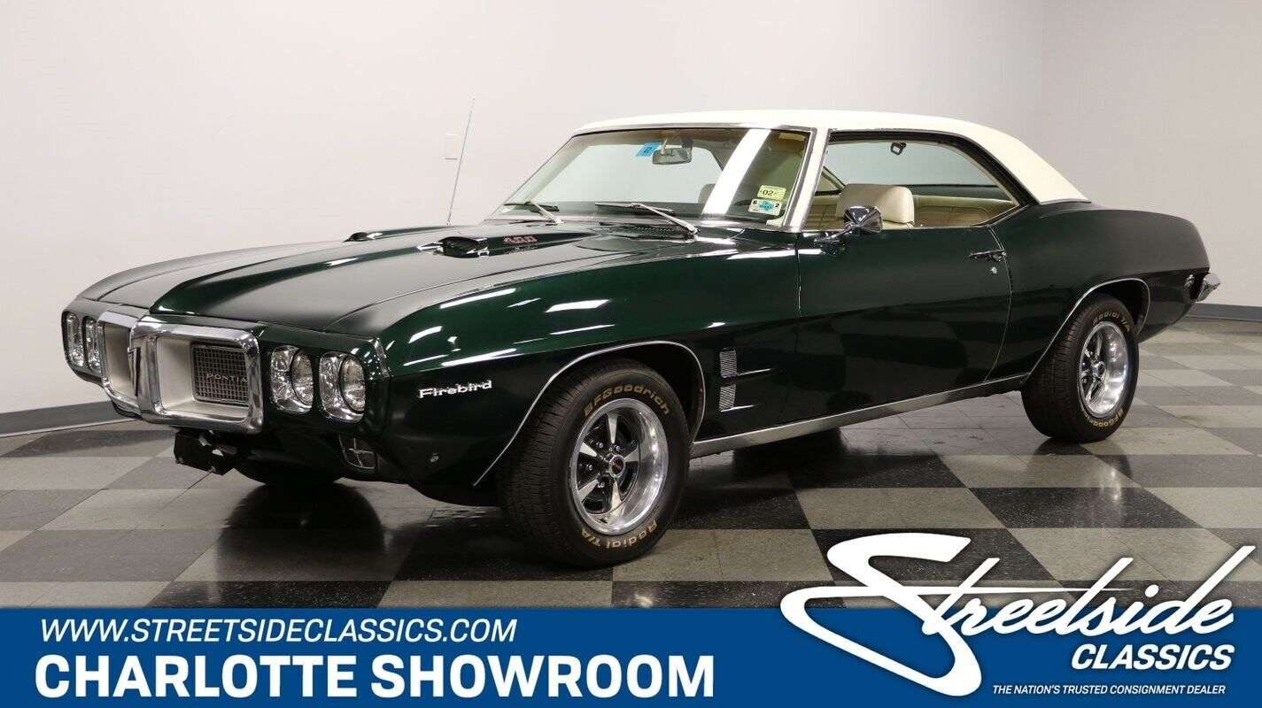 Pontiac Firebird Coupe in Green used in ROUEN for € 48,002.-