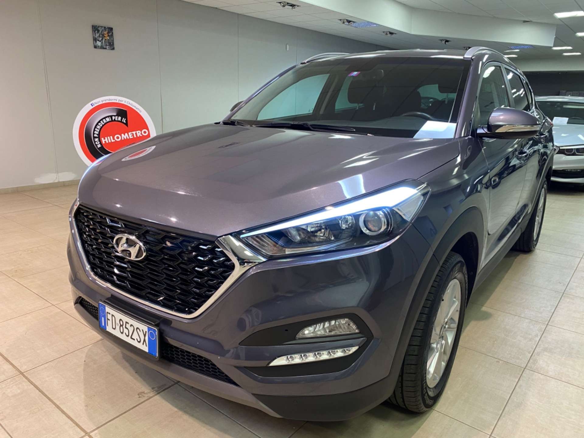 Hyundai TUCSON Off-Road/Pick-up in Grey used in Viadana - Mantova - MN for € 16,500.-