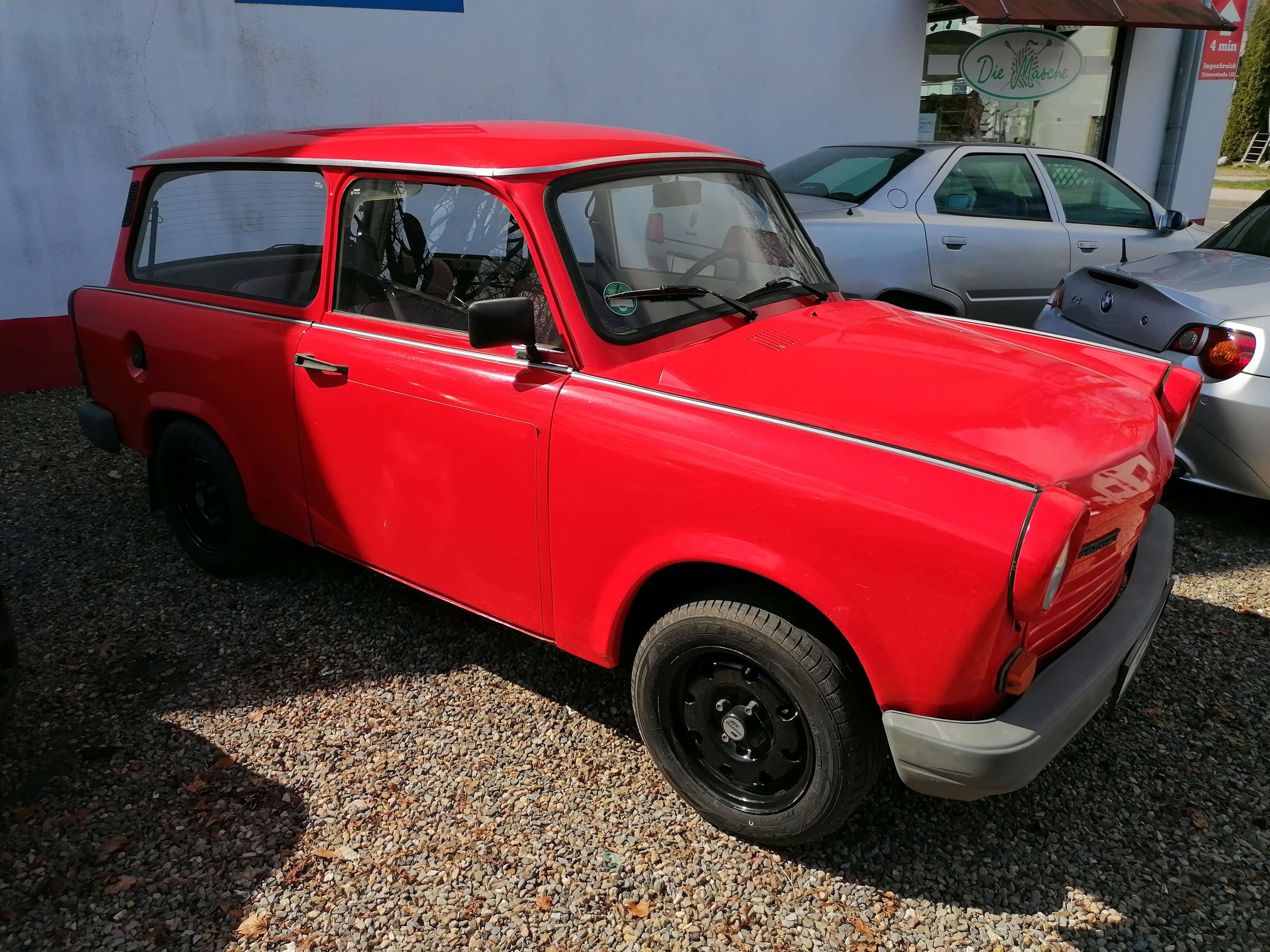 Trabant 1.1 Station wagon in Red used in Simmerath for € 5,500.-