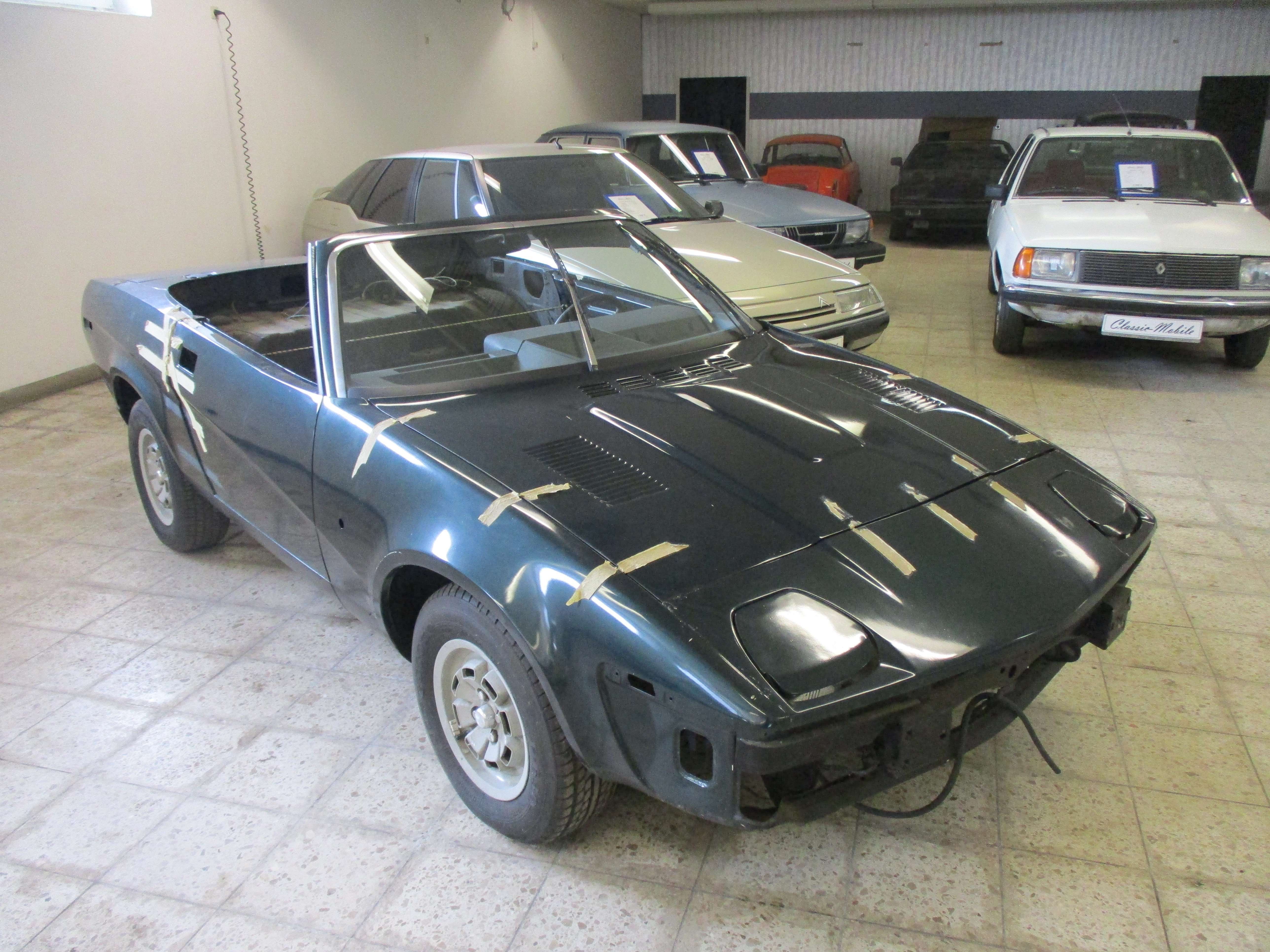 Triumph TR7 Convertible in Green antique / classic in Beverstedt for € 1,400.-