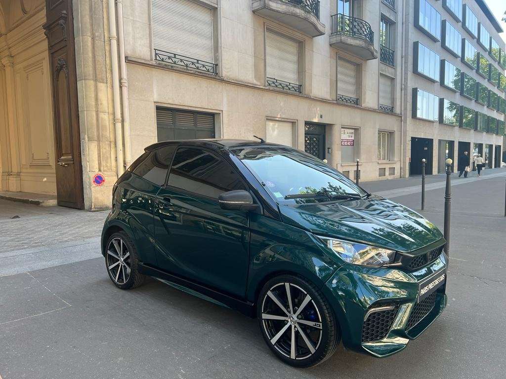 Aixam Coupe Coupe in Green used in PARIS for € 14,900.-