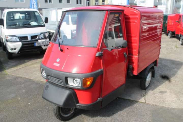 Piaggio Ape Off-Road/Pick-up in Red new in Bonn for € 8,190.-