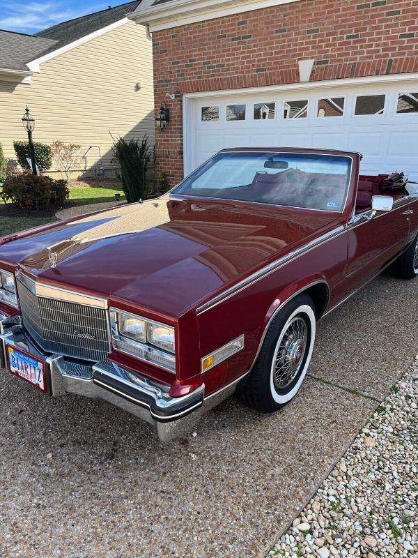 Cadillac Eldorado Convertible in Red used in ROUEN for € 26,692.-