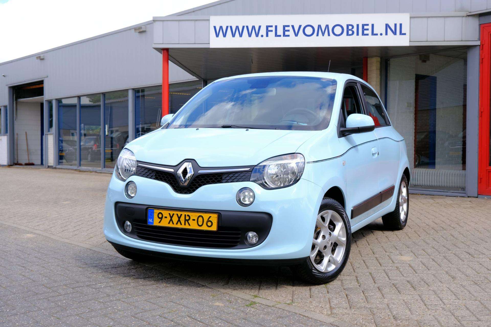 Renault Twingo Compact in Blue used in DRONTEN for € 7,450.-
