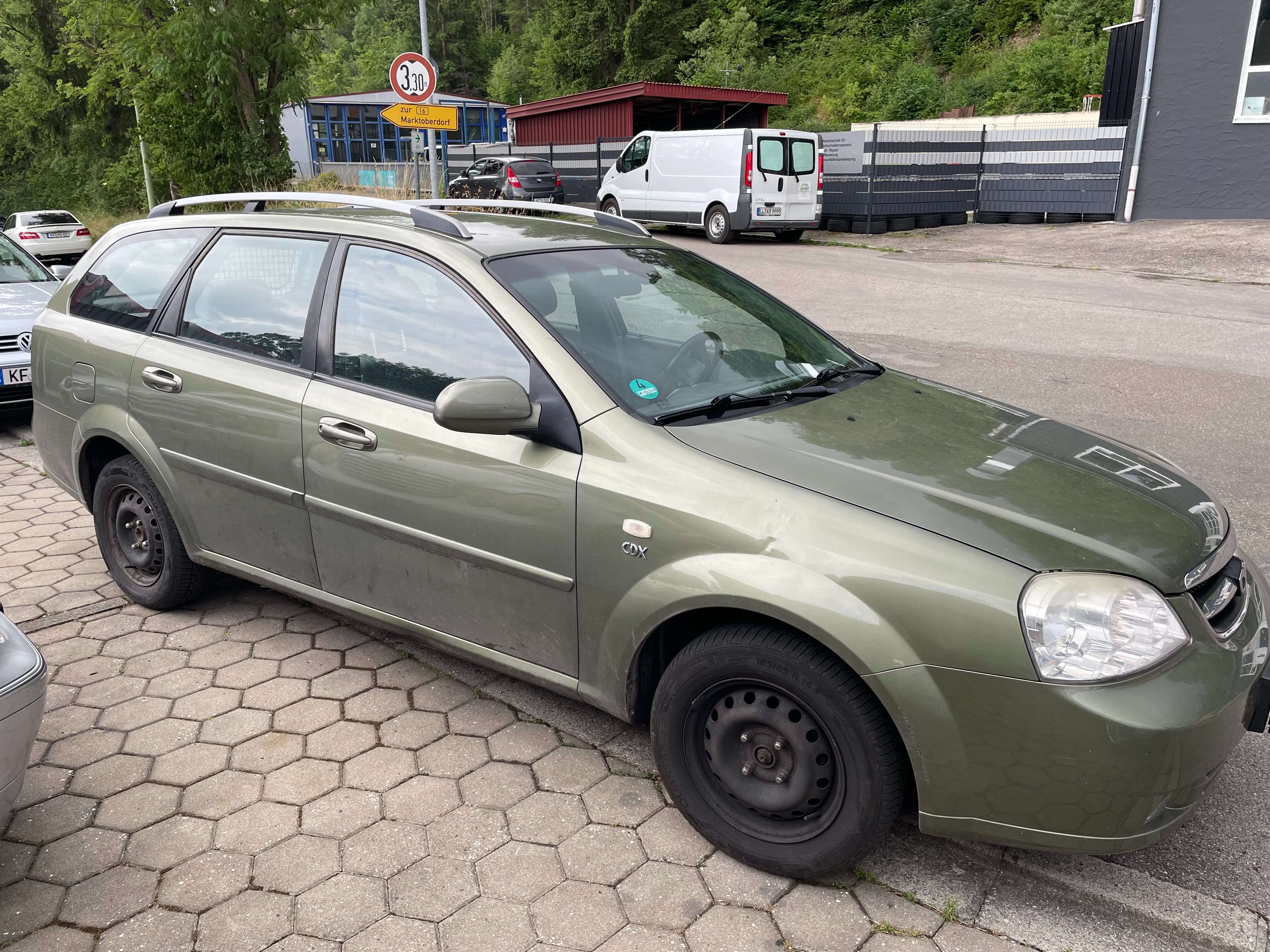 Daewoo Nubira Station wagon in Grey used in Kaufbeuren for € 750.-