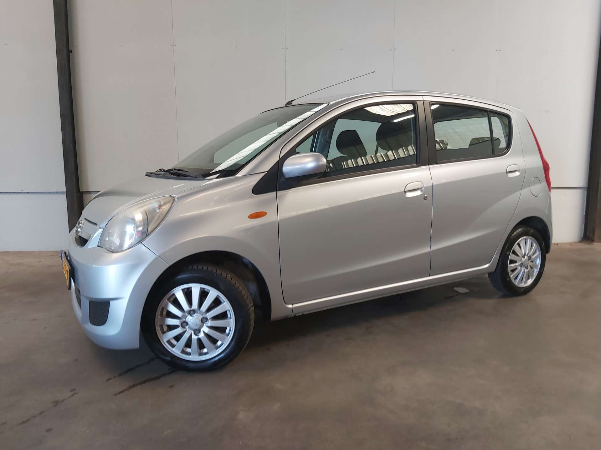 Daihatsu Cuore Compact in Grey used in KALLENKOTE for € 4,245.-