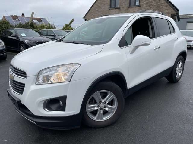 Chevrolet Trax Off-Road/Pick-up in White used in Dadizele (Kortrijk - Roeselare) for € 8,990.-