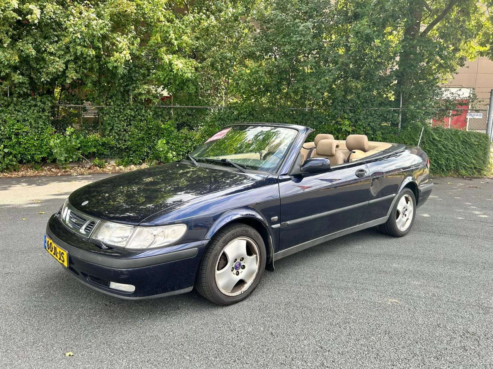 Saab 9-3 Convertible in Blue used in DEVENTER for € 3,399.-