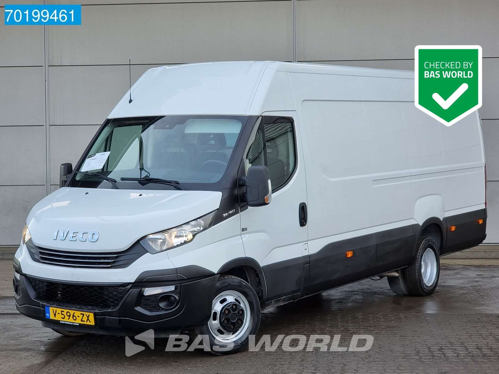 Iveco Daily Transporter in White used in VEGHEL for € 22,567.-