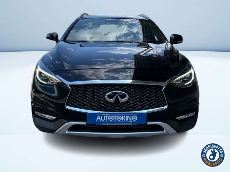 Infiniti QX30 Off-Road/Pick-up in Black used in Como - Co for € 21,400.-