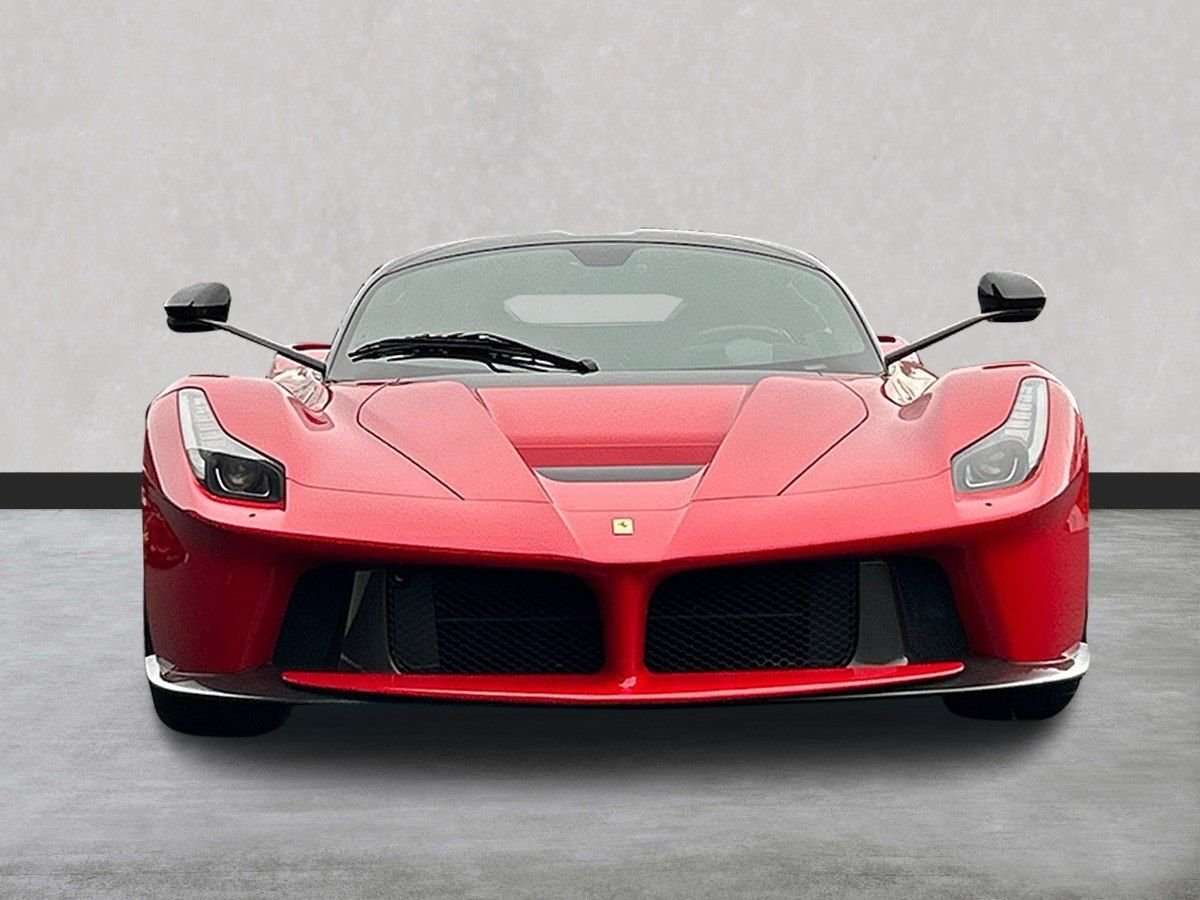 Ferrari LaFerrari Coupe in Red used in Artena - Roma - RM for € 5,500,000.-