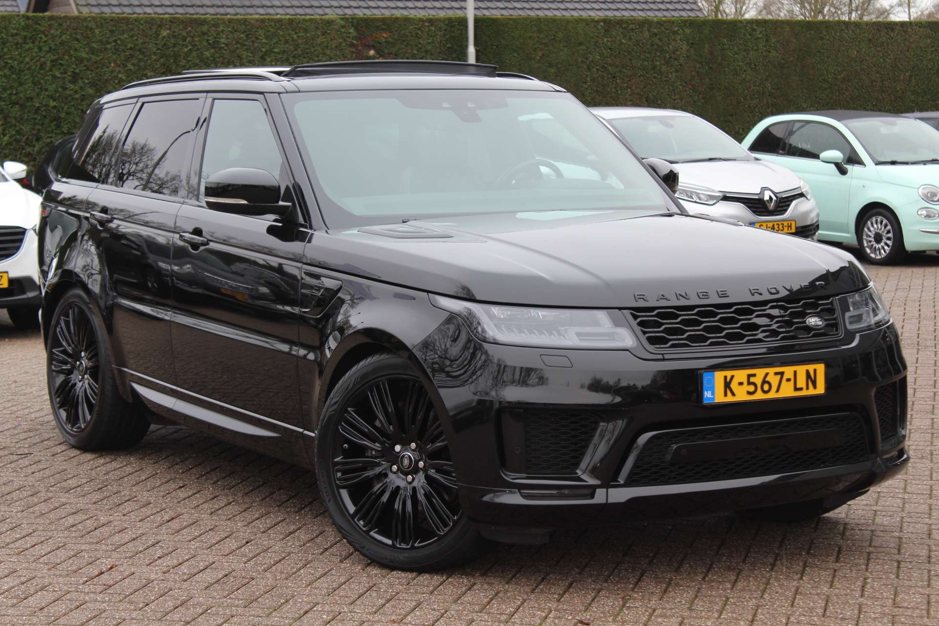 Land Rover Range Rover Sport Off-Road/Pick-up in Black used in RHENEN for € 65,950.-