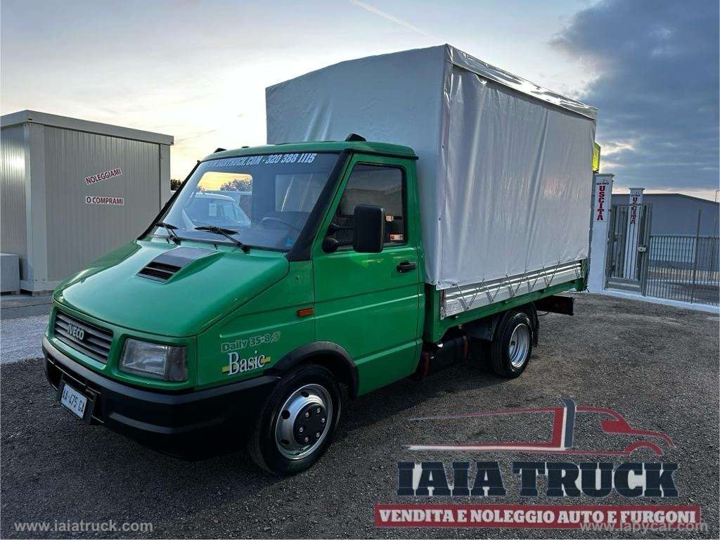 Iveco Daily Transporter in Green used in Francavilla Fontana- BR for € 8,500.-