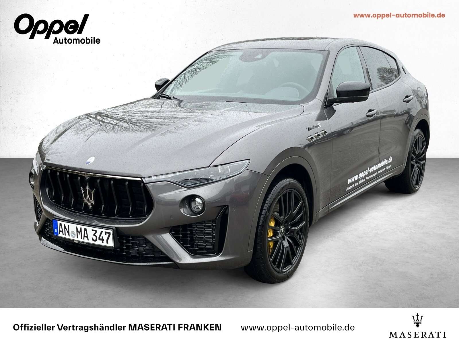 Maserati Levante Off-Road/Pick-up in Grey demonstration in Heilsbronn for € 92,990.-