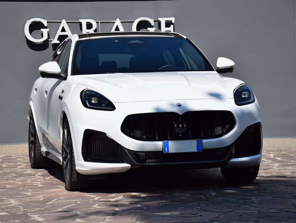 Maserati Grecale Off-Road/Pick-up in White used in Capriolo - Brescia - Bs for € 119,990.-