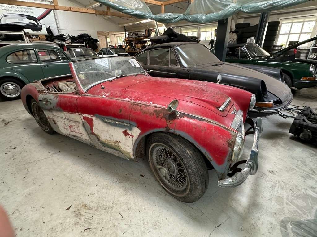 Austin-Healey 3000 Convertible in Red used in ERLECOM for € 14,900.-