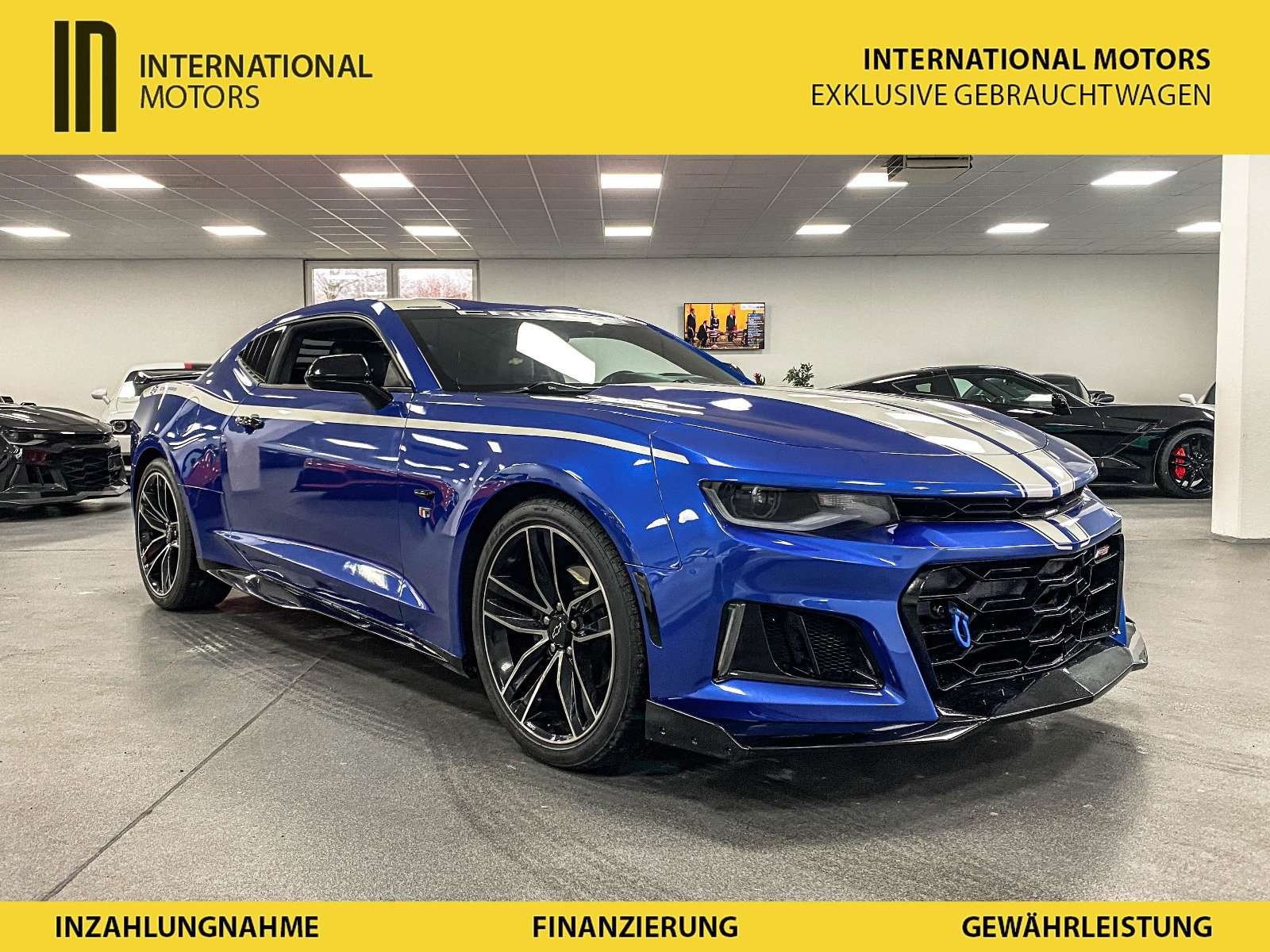 Chevrolet Camaro Coupe in Blue used in Mudau for € 26,990.-