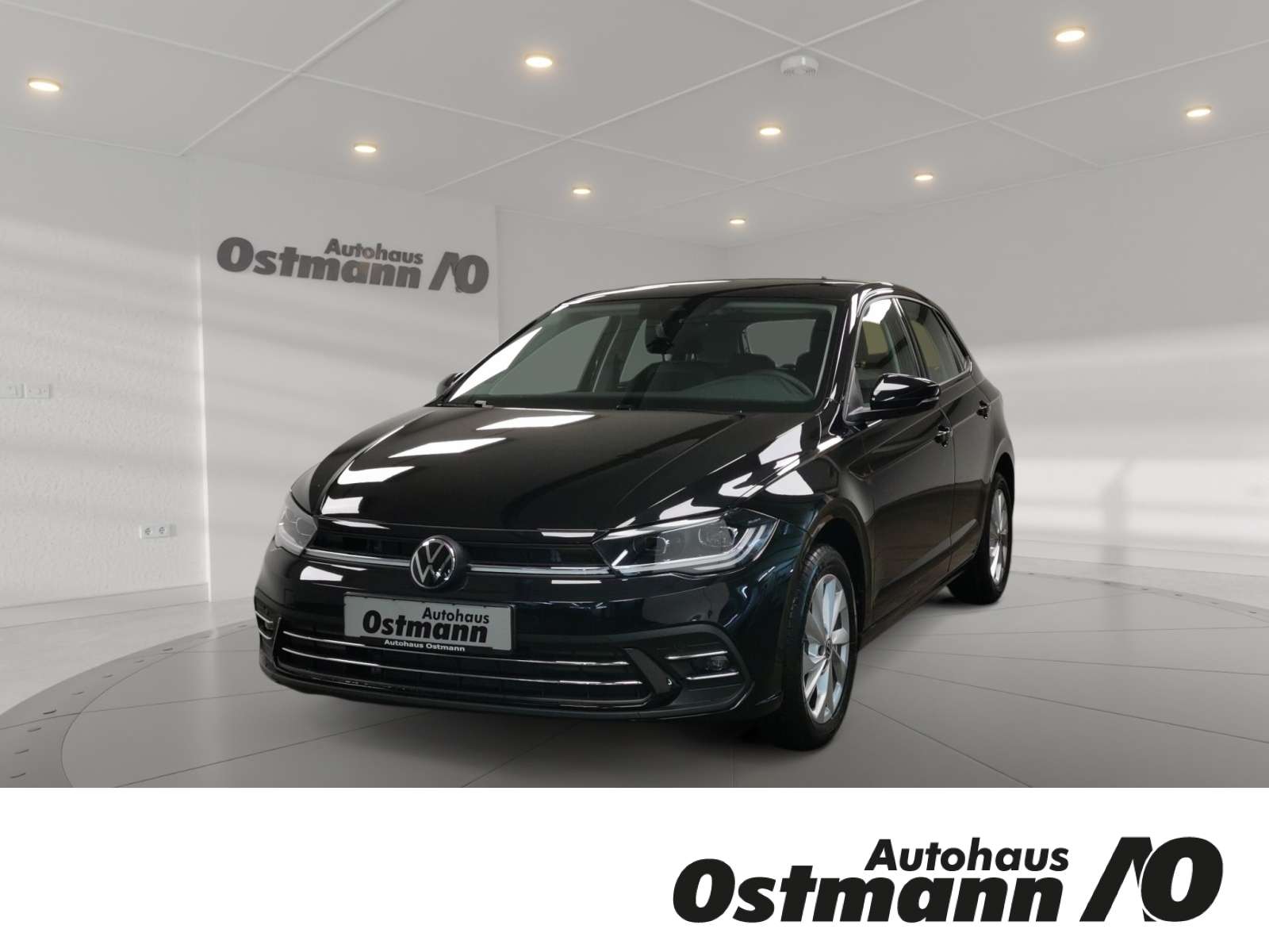 Volkswagen Polo Compact in Black pre-registered in Wolfhagen for € 99,999.-