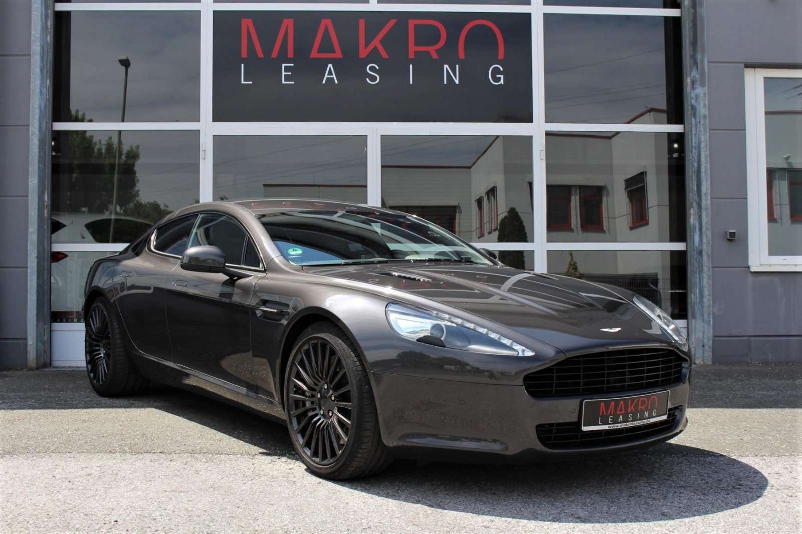 Aston Martin Rapide Sedan in Grey used in Paderborn for € 55,970.-