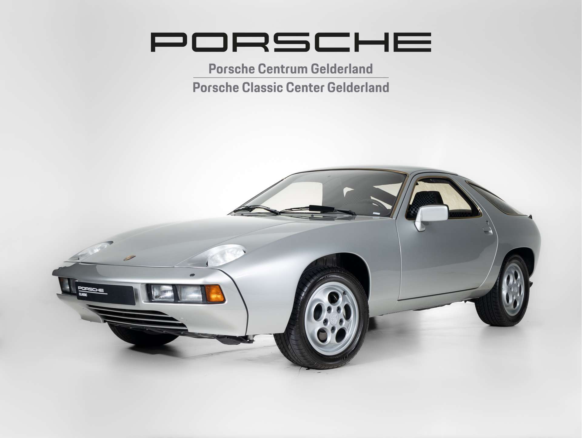 Porsche 928 Coupe in Grey antique / classic in HETEREN for € 119,900.-