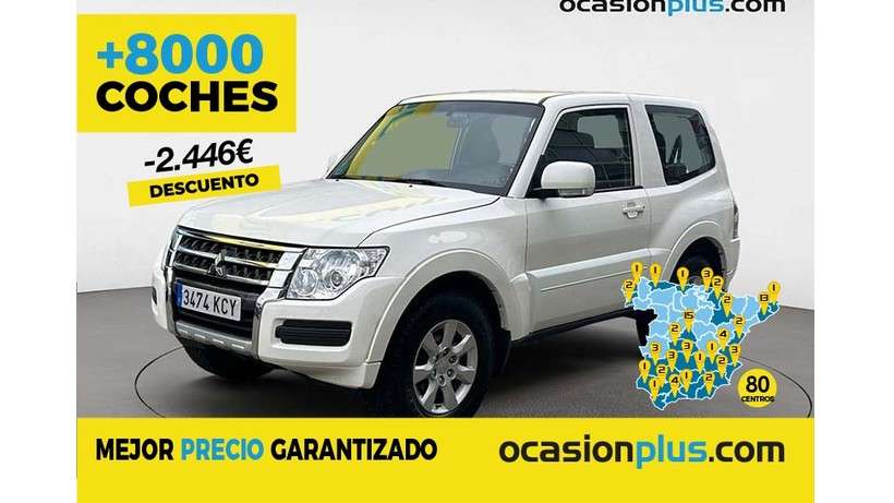 Mitsubishi Montero Off-Road/Pick-up in White used in ALCALA DE GUADAIRA for € 24,454.-