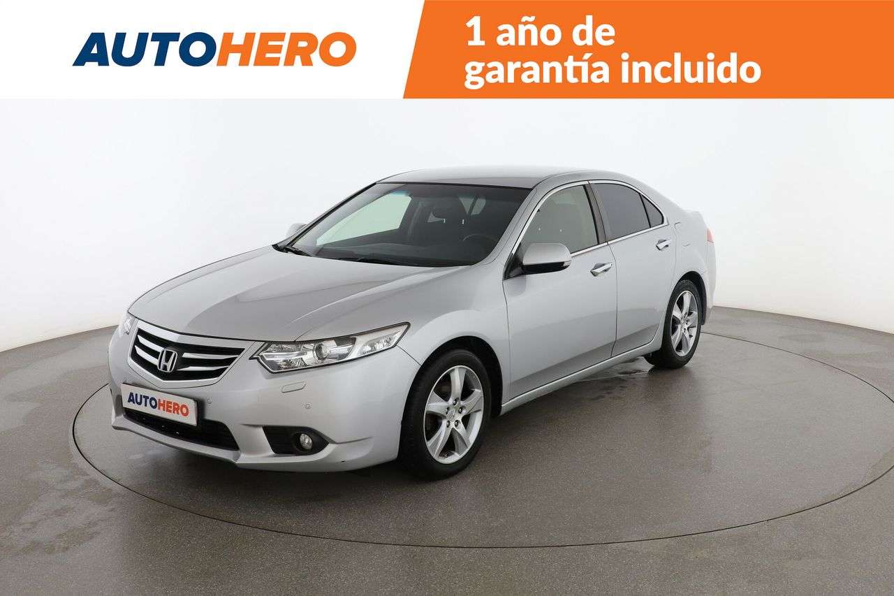 Honda Accord Sedan in Grey used in Zaragoza for € 13,399.-