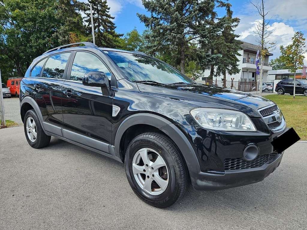 Chevrolet Captiva Off-Road/Pick-up in Black used in Torino - To for € 5,950.-