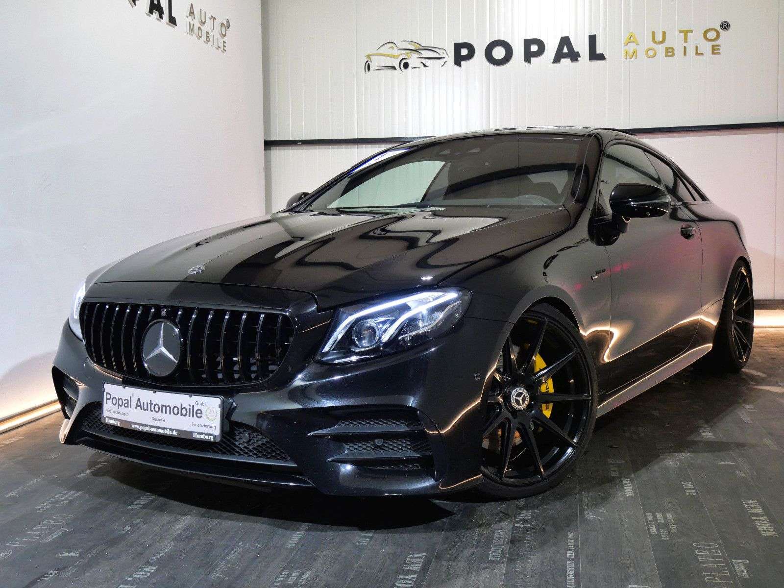 Mercedes-Benz E 53 AMG Coupe in Black used in Hamburg for € 55,950.-