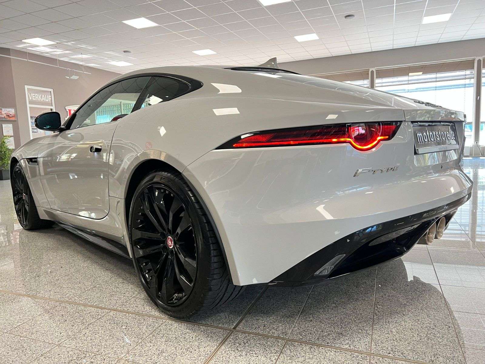 Jaguar F-Type Coupe in Grey used in Aichach for € 54,690.-