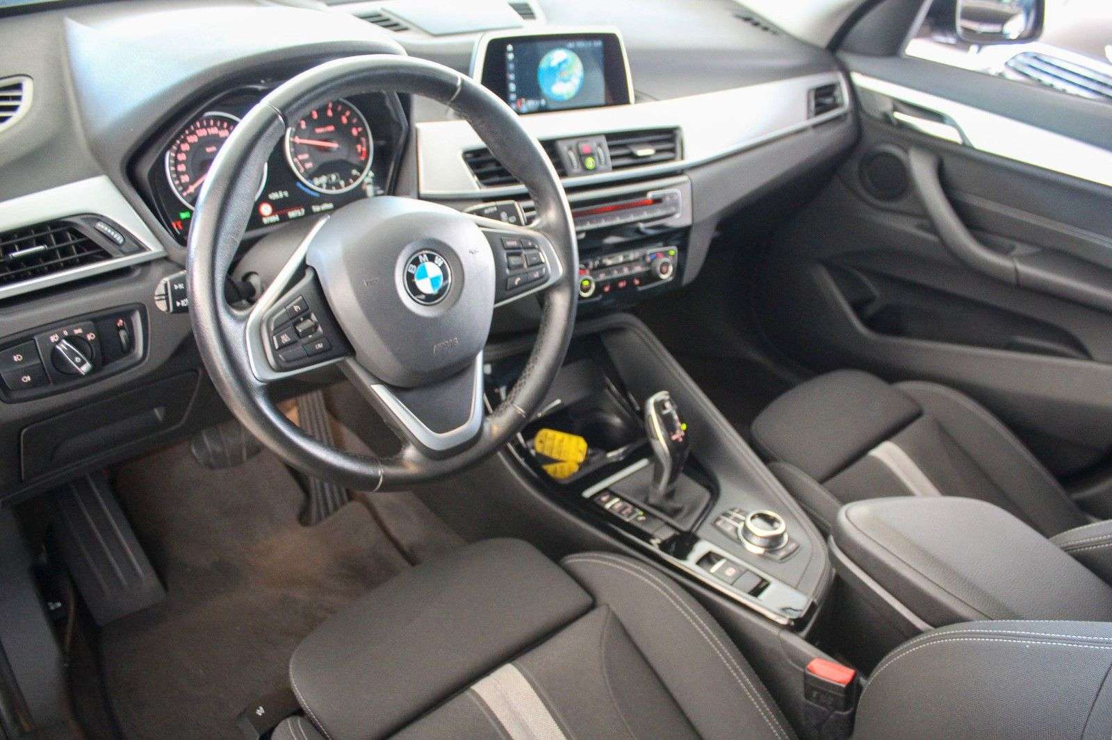 BMW X1 Off-Road/Pick-up in Black used in Hilden (bei Düsseldorf) for € 20,700.-