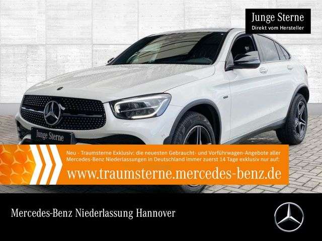 Mercedes-Benz GLC 300 Coupe in White used in Langenhagen for € 51,890.-