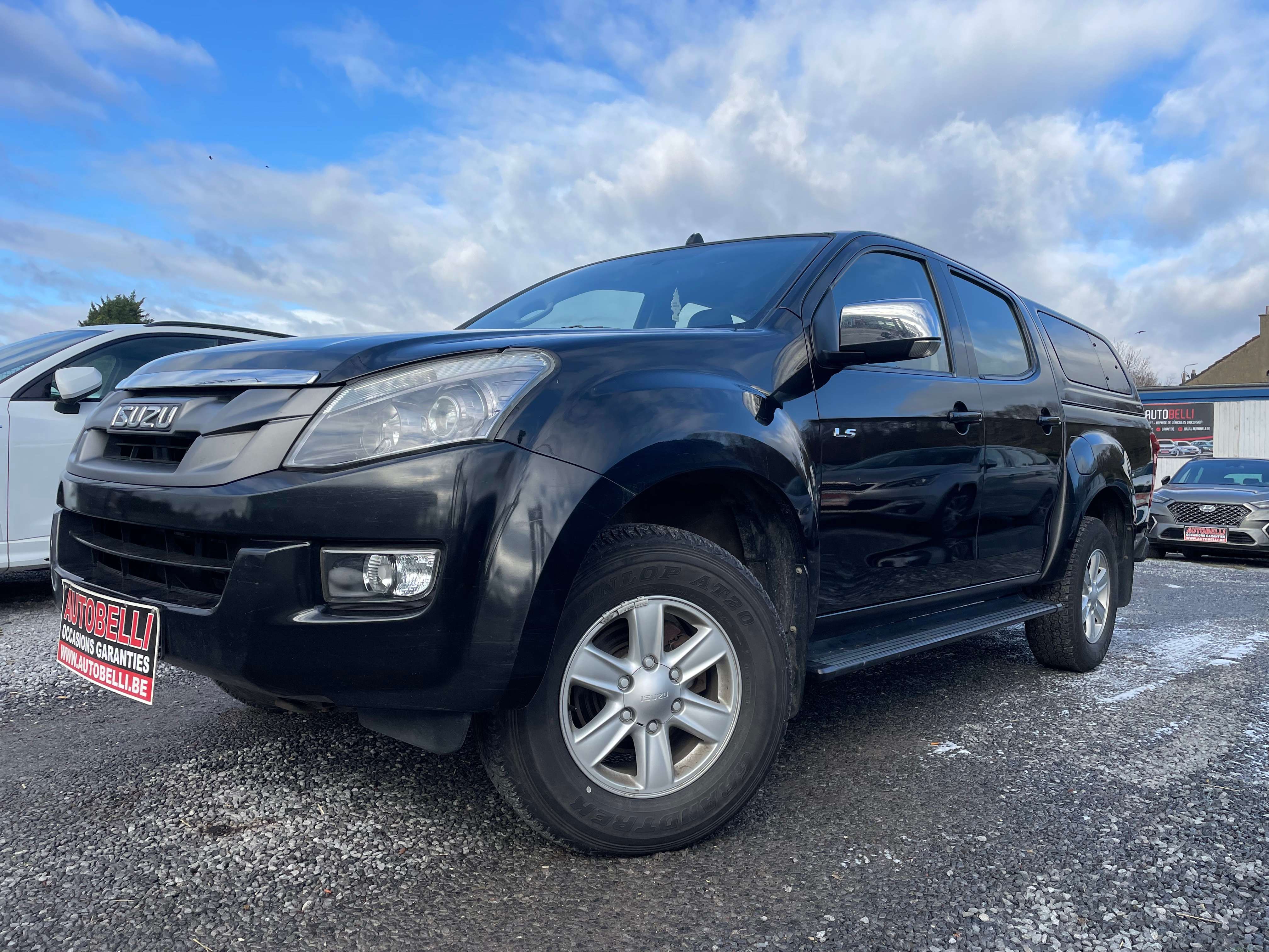 Isuzu D-Max Off-Road/Pick-up in Black used in Wanze for € 14,700.-
