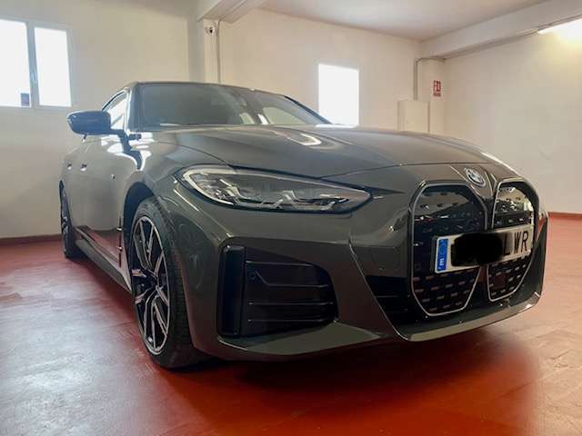 BMW i4 Sedan in Grey used in VALENCIA for € 52,990.-