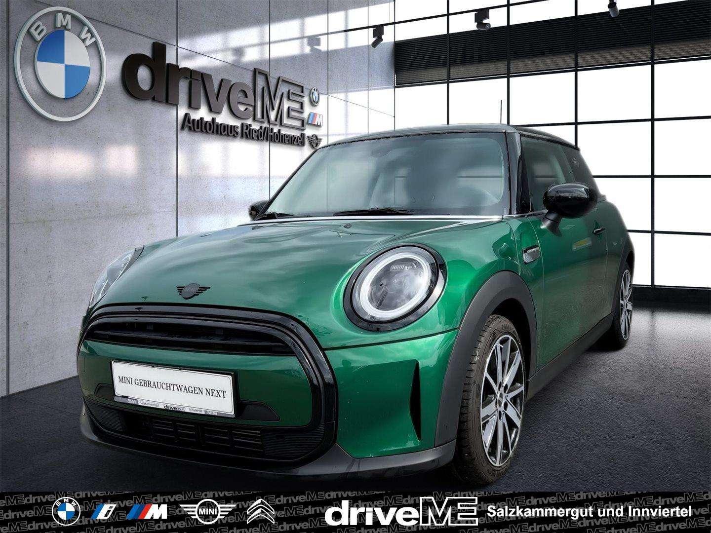 MINI Cooper Coupe in Green used in Hohenzell for € 26,900.-