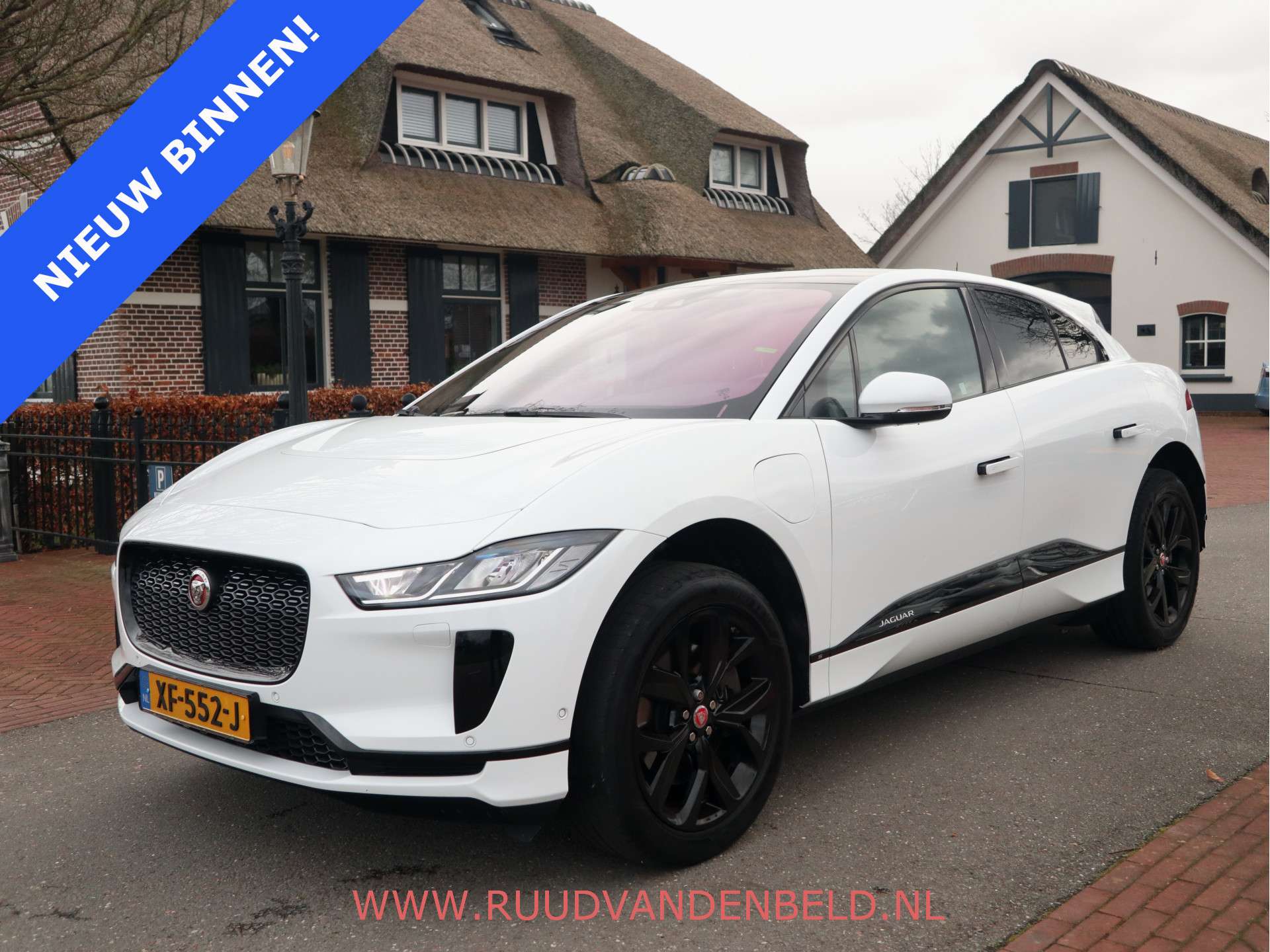 Jaguar I-Pace Off-Road/Pick-up in White used in LIEREN for € 25,900.-